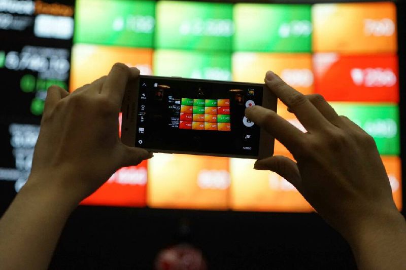 Market Cheers: IHSG Jumps 1% as BBRI and BMRI Stocks Soar